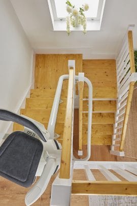 ULTIMATE Overhead Lift at Top of Stairs 7 1
