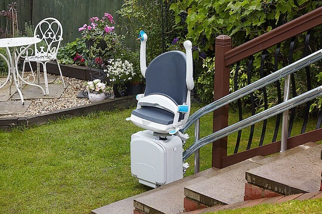 Handicare 4000 Outdoor Stairlift 1st Choice Stairlifts